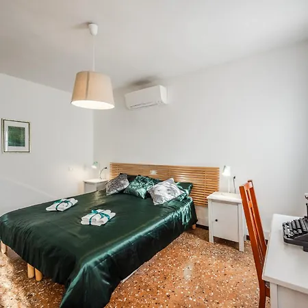 Queen Carlotta Apartment *